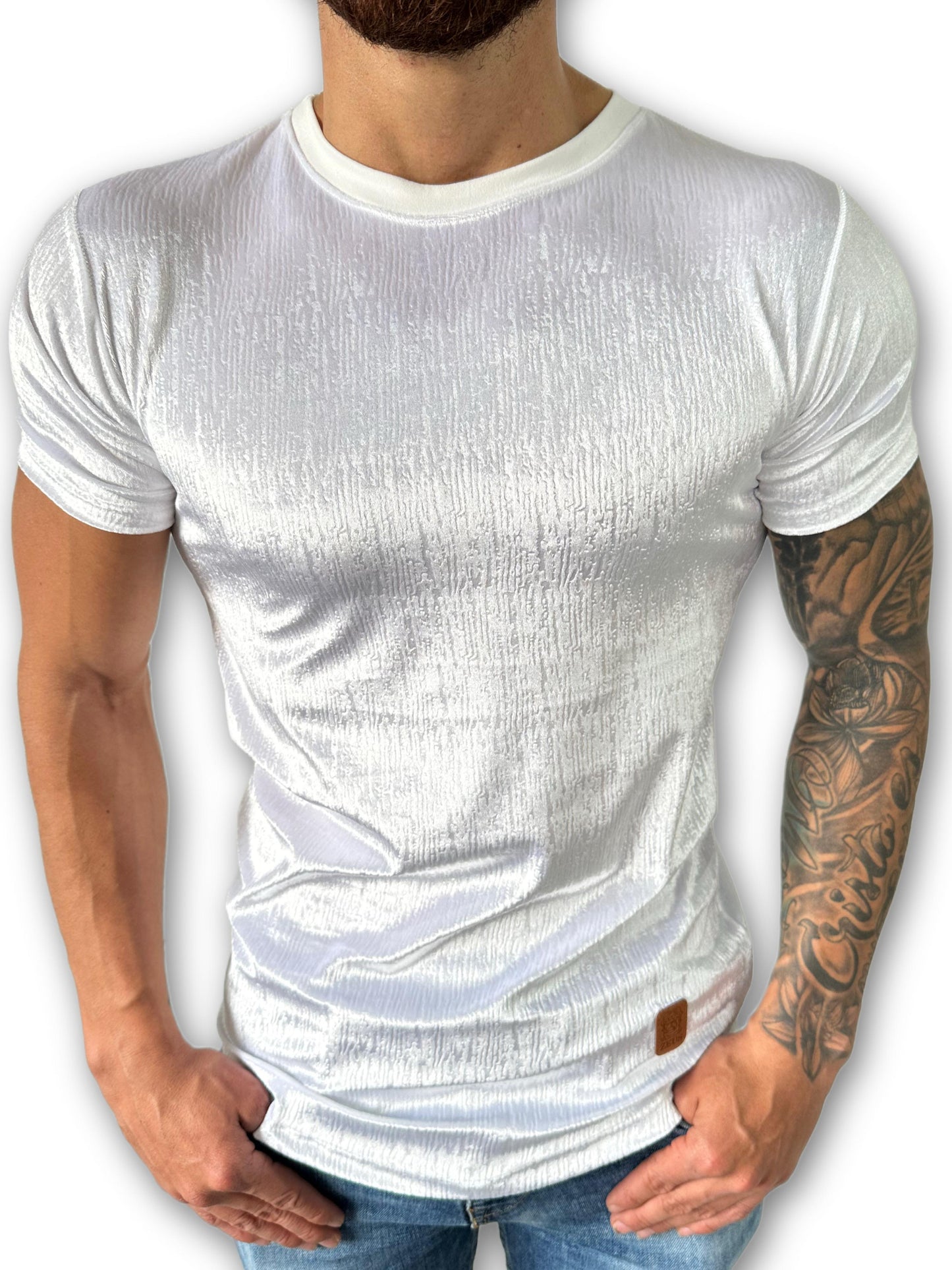 CAMISETA SLIM FIT PREMIUM EN TERCIOPELO
